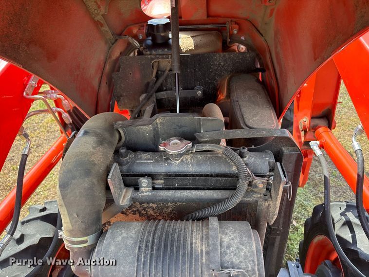 image for item EW1492 Kubota L2501HST MFWD tractor