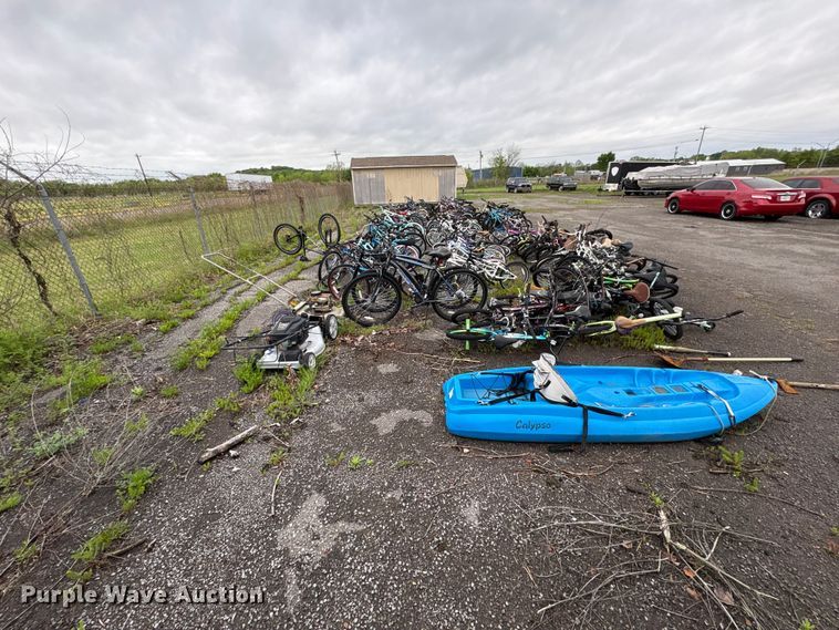 image for item EW1504 Approximately 95 bicycles