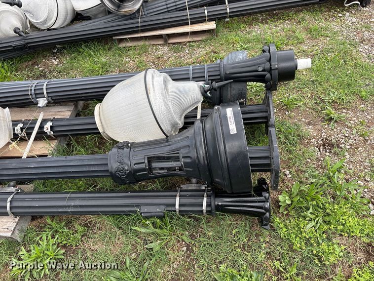 image for item EW1510 (10) light poles