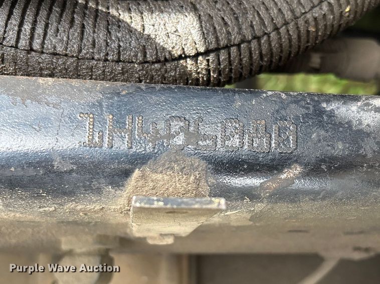 image for item EW1516 2001 International 4900 refuse truck