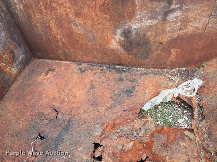 image for item EW1517 Dumpster