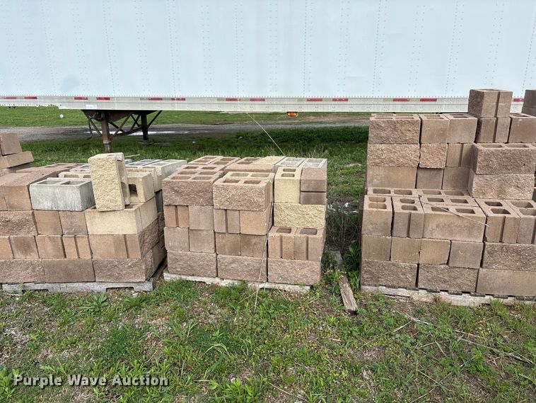image for item EW1523 Approximately 300 concrete blocks