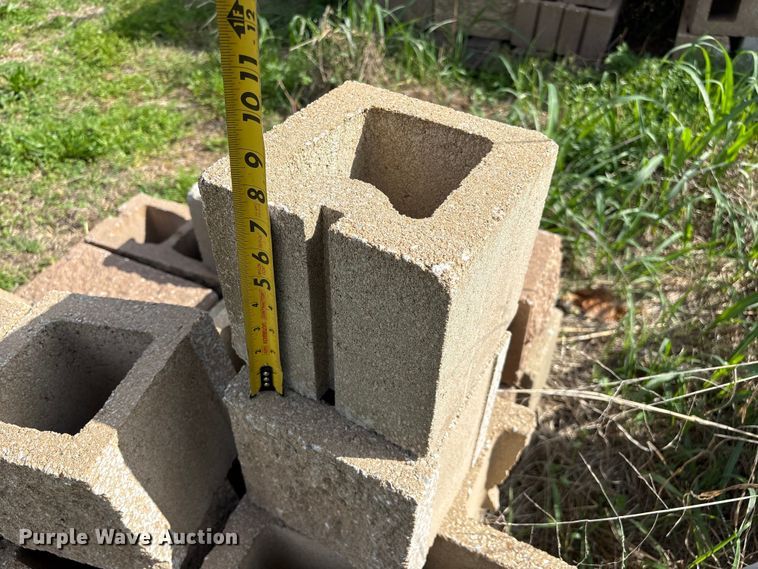 image for item EW1524 Approximately 150 concrete blocks