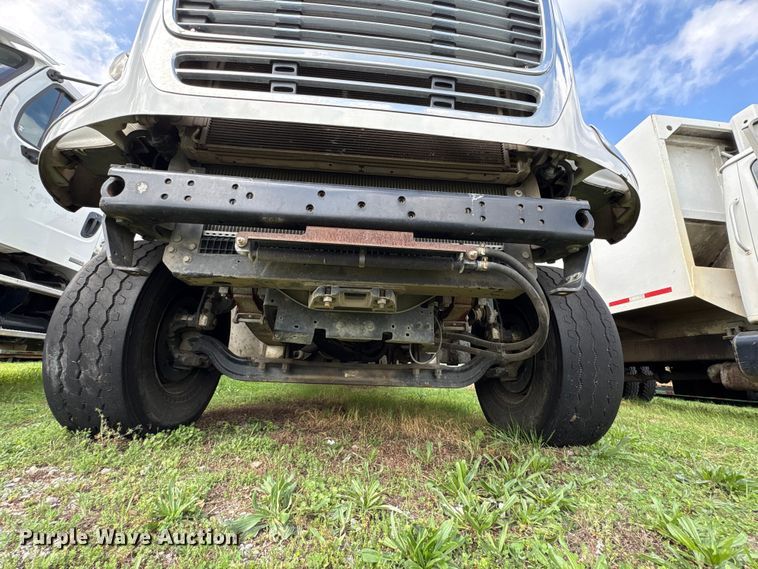 image for item EW1525 2014 Freightliner Business Class M2 refuse truck