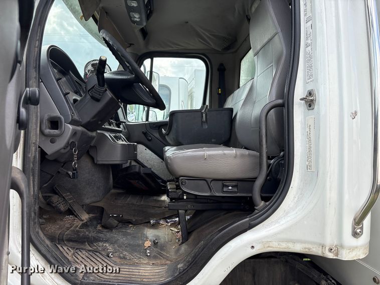 image for item EW1525 2014 Freightliner Business Class M2 refuse truck