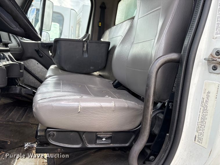image for item EW1525 2014 Freightliner Business Class M2 refuse truck