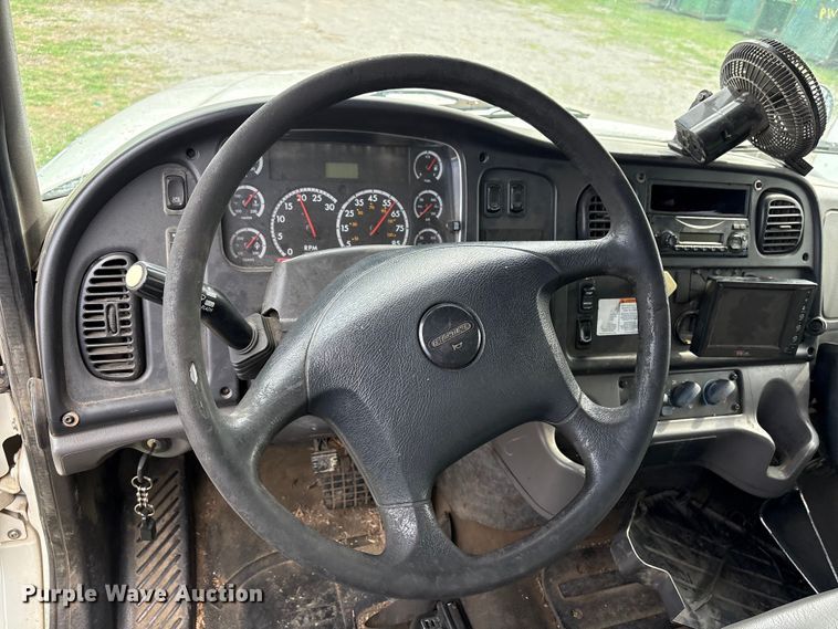image for item EW1525 2014 Freightliner Business Class M2 refuse truck