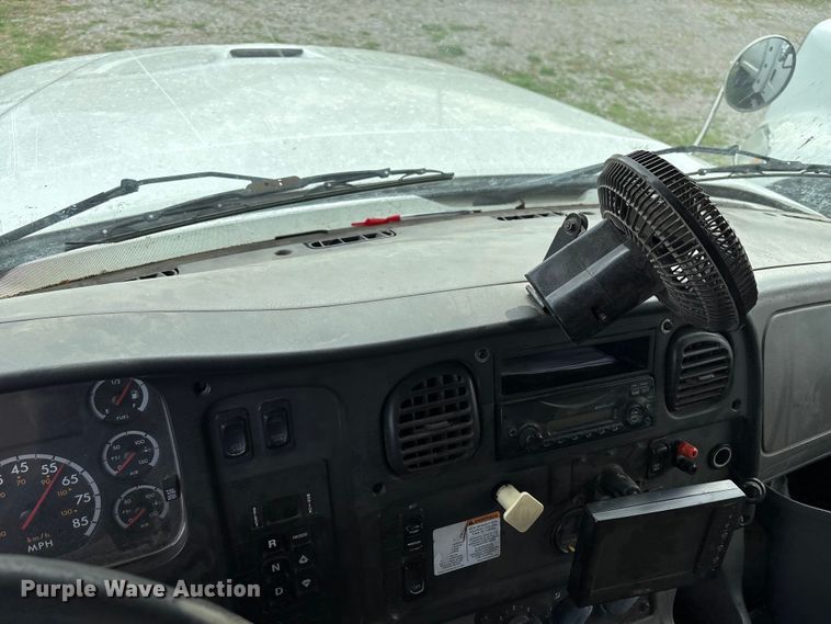 image for item EW1525 2014 Freightliner Business Class M2 refuse truck