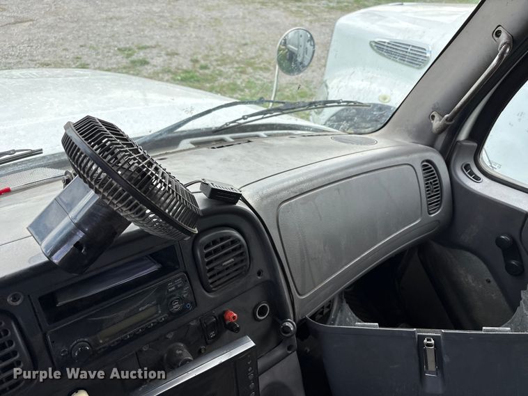 image for item EW1525 2014 Freightliner Business Class M2 refuse truck