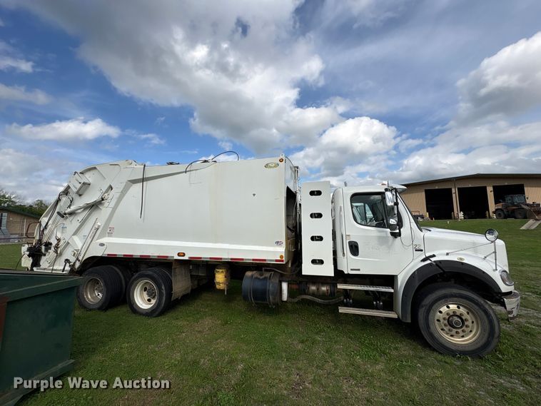 image for item EW1526 2014 Freightliner Business Class M2 refuse truck