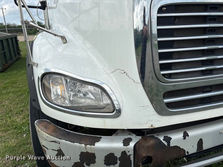 image for item EW1526 2014 Freightliner Business Class M2 refuse truck