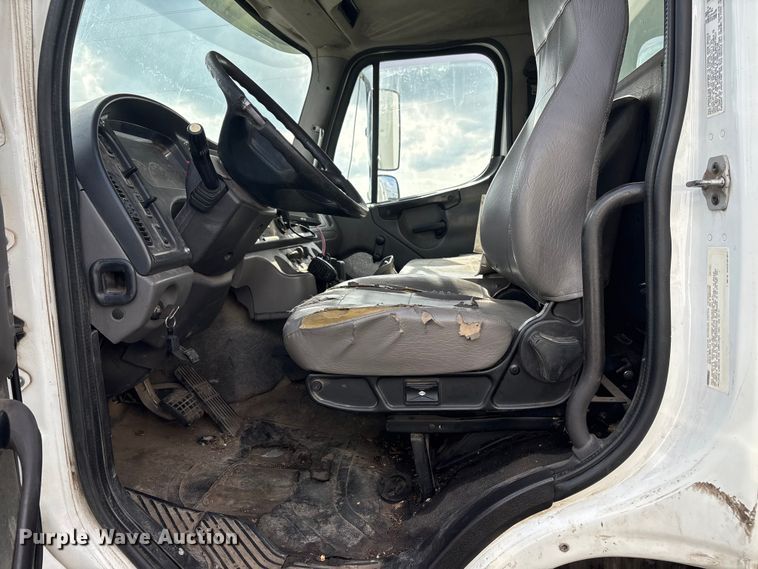 image for item EW1526 2014 Freightliner Business Class M2 refuse truck