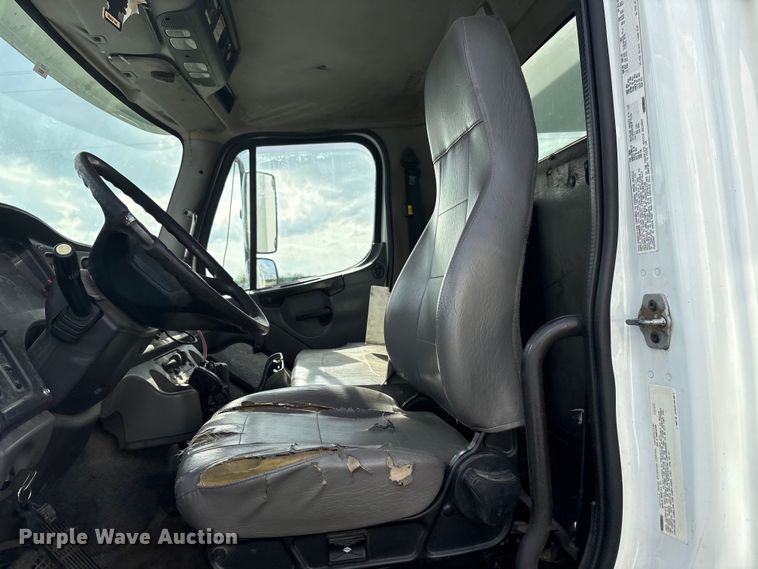 image for item EW1526 2014 Freightliner Business Class M2 refuse truck
