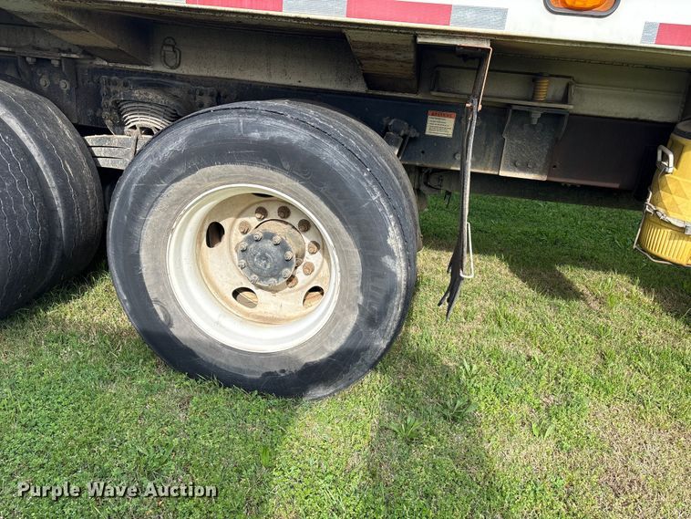 image for item EW1526 2014 Freightliner Business Class M2 refuse truck