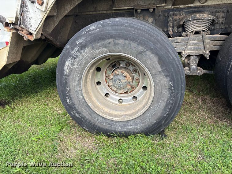 image for item EW1526 2014 Freightliner Business Class M2 refuse truck