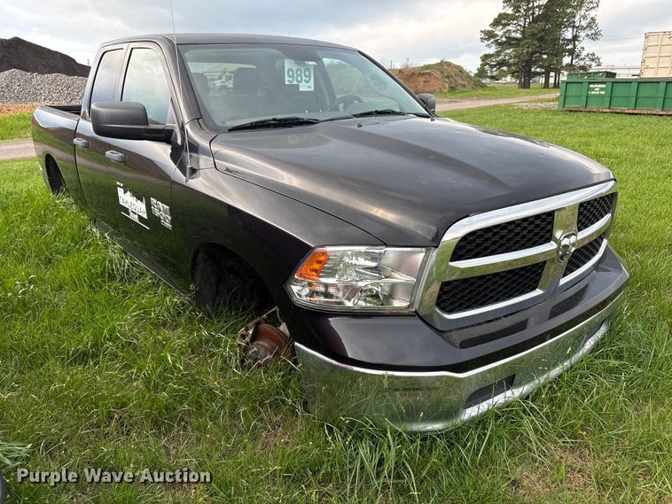 image for item EW1528 2019 RAM 1500 Ext. Cab pickup truck