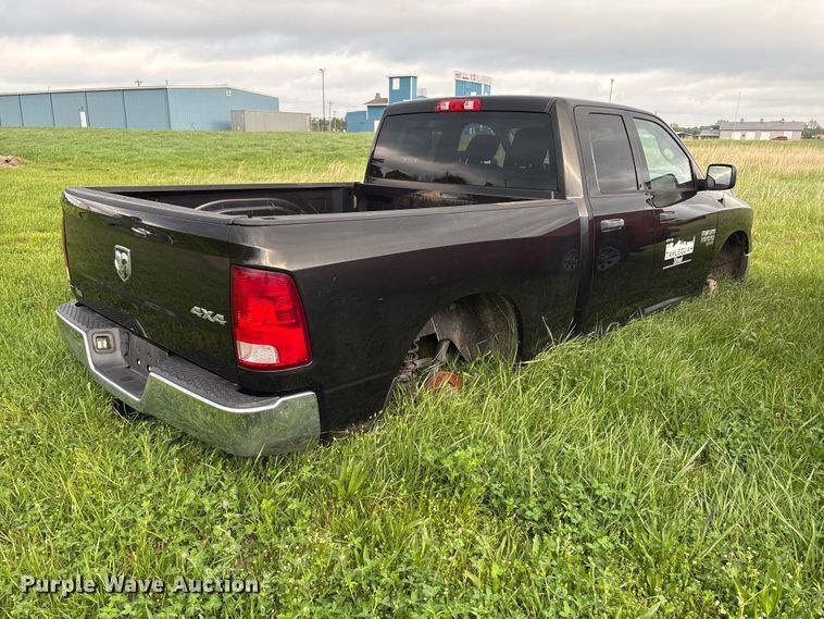 image for item EW1528 2019 RAM 1500 Ext. Cab pickup truck