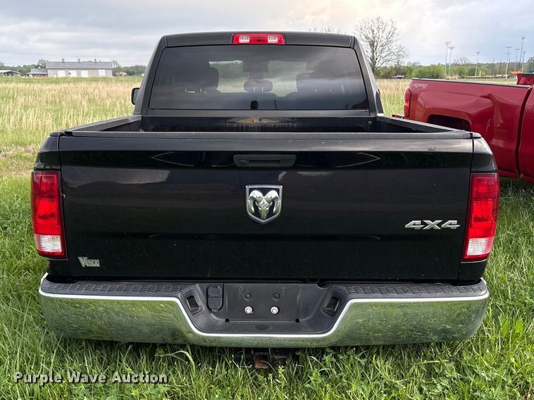 image for item EW1528 2019 RAM 1500 Ext. Cab pickup truck