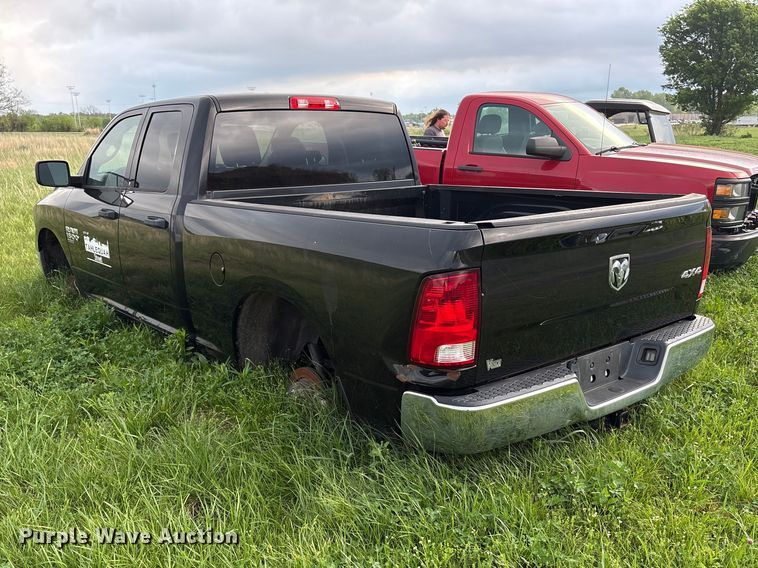 image for item EW1528 2019 RAM 1500 Ext. Cab pickup truck
