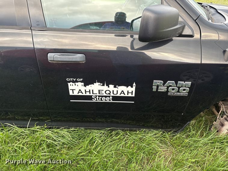 image for item EW1528 2019 RAM 1500 Ext. Cab pickup truck