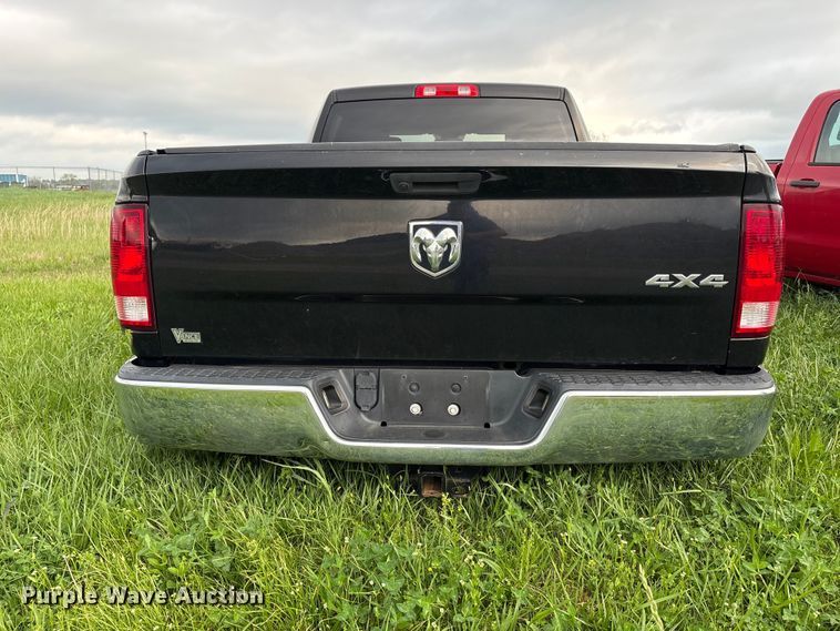 image for item EW1528 2019 RAM 1500 Ext. Cab pickup truck