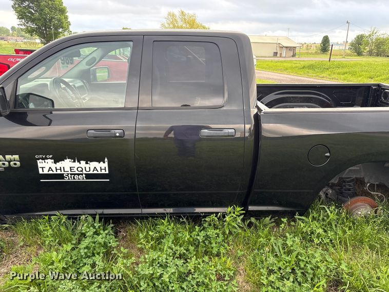 image for item EW1528 2019 RAM 1500 Ext. Cab pickup truck