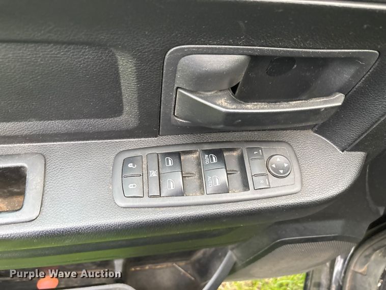 image for item EW1528 2019 RAM 1500 Ext. Cab pickup truck