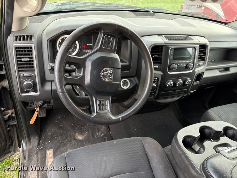 image for item EW1528 2019 RAM 1500 Ext. Cab pickup truck