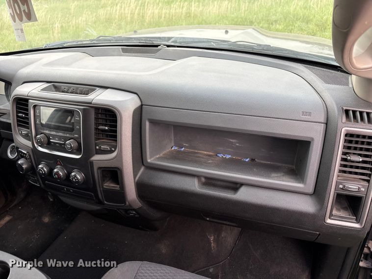 image for item EW1528 2019 RAM 1500 Ext. Cab pickup truck