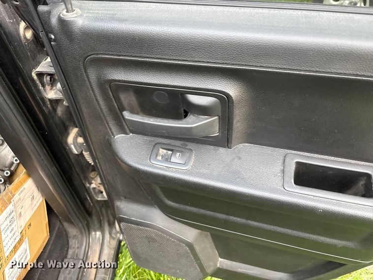 image for item EW1528 2019 RAM 1500 Ext. Cab pickup truck