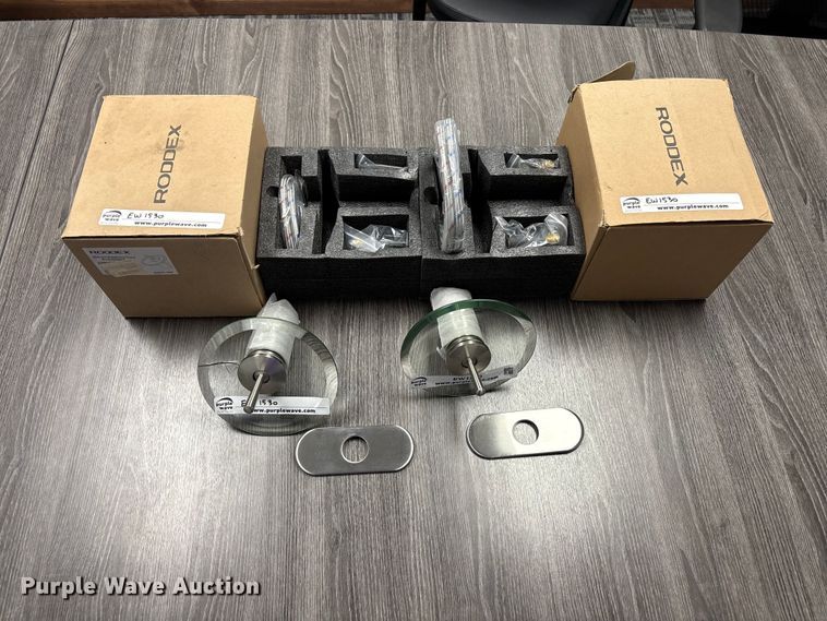 image for item EW1530 (2) Roddex faucet fixtures