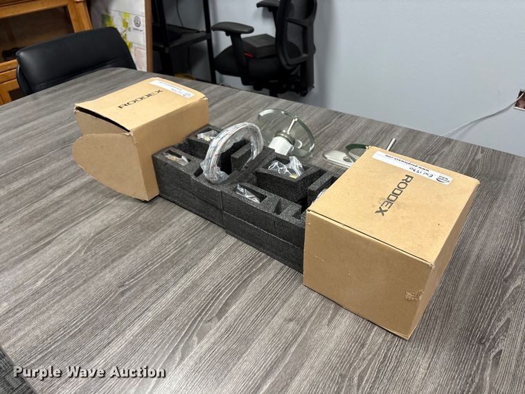 image for item EW1530 (2) Roddex faucet fixtures