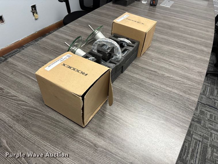 image for item EW1530 (2) Roddex faucet fixtures