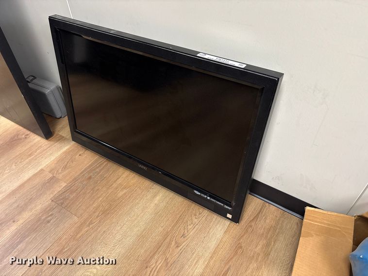 image for item EW1531 Vizio 42