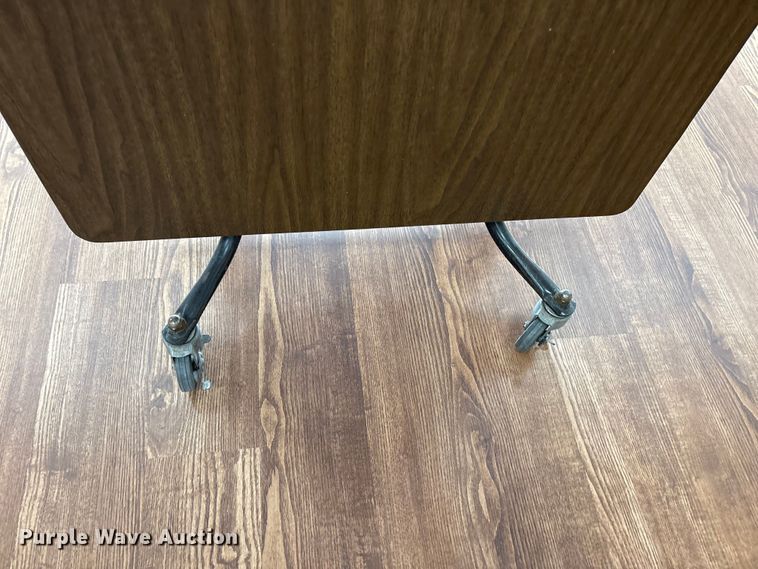 image for item EW1532 (6) tables