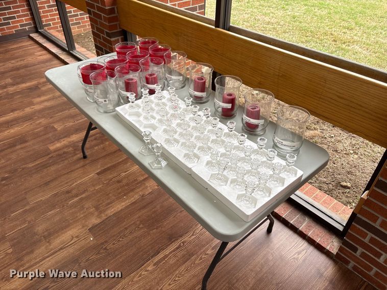 image for item EW1533 Glass decor