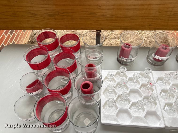 image for item EW1533 Glass decor