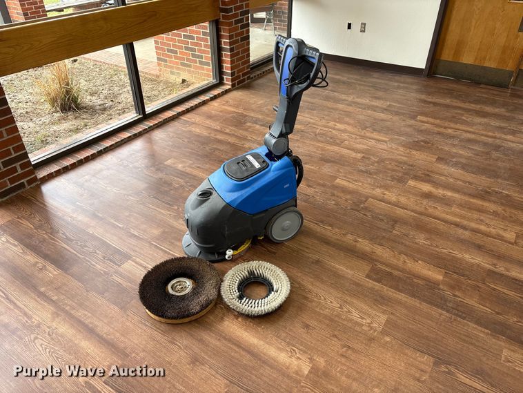 image for item EW1534 Uline Floor scrubber