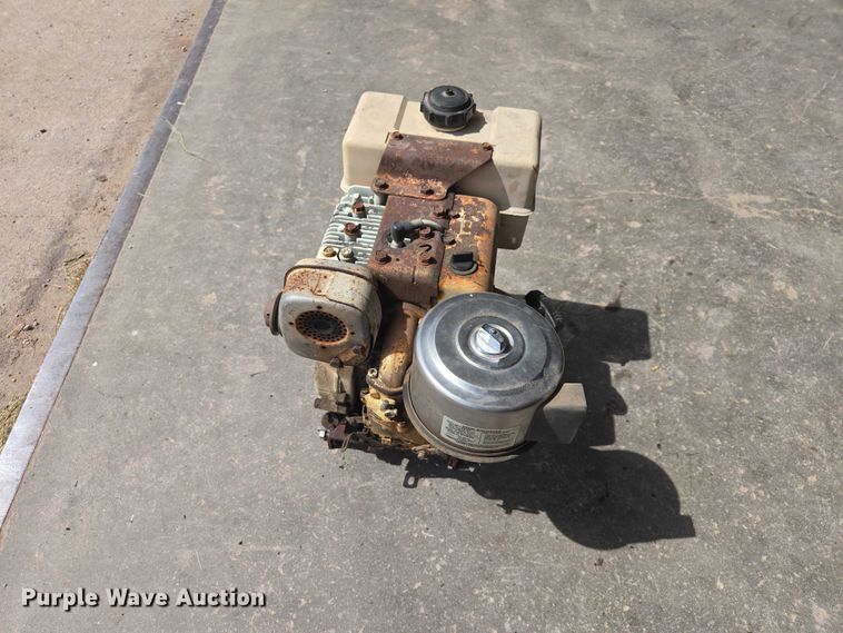 image for item EW1992 (2) engines