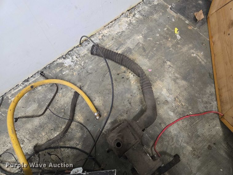 image for item EW1993 Hale 25FB-B42 pump