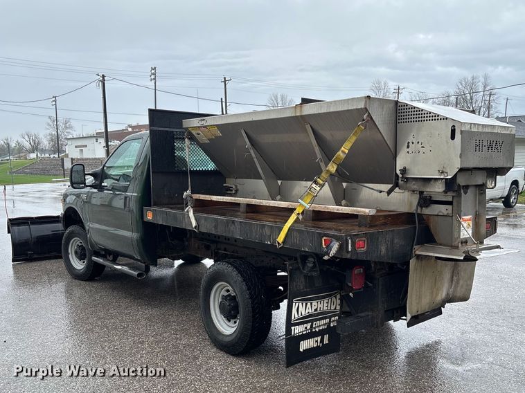 image for item FB3350 2000 Ford F350 Super Duty flatbed pickup truck