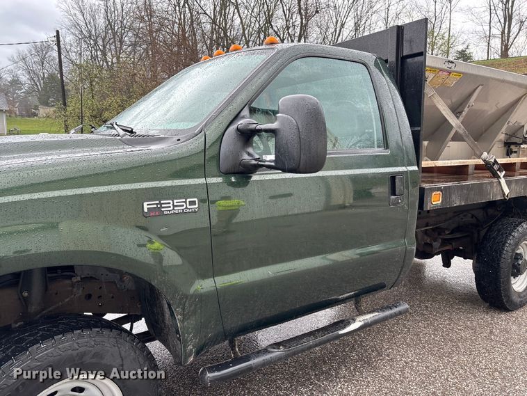 image for item FB3350 2000 Ford F350 Super Duty flatbed pickup truck