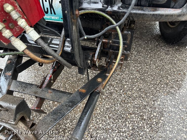 image for item FB3350 2000 Ford F350 Super Duty flatbed pickup truck