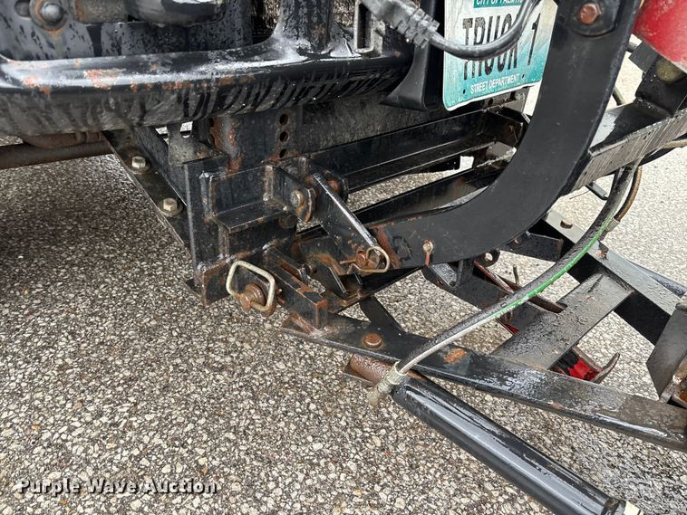 image for item FB3350 2000 Ford F350 Super Duty flatbed pickup truck