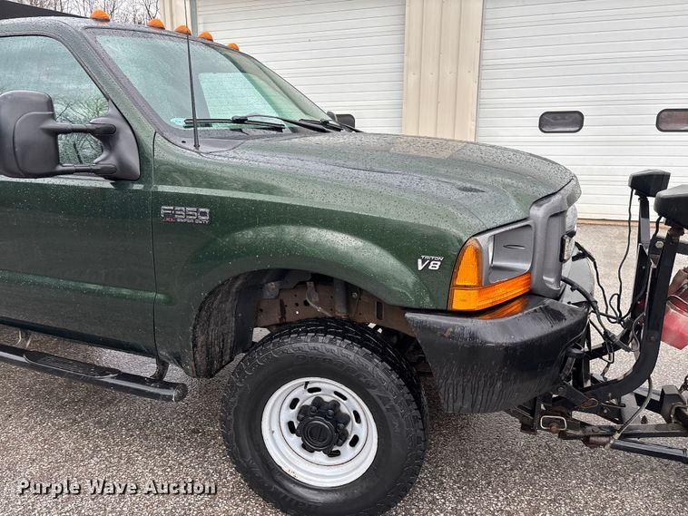 image for item FB3350 2000 Ford F350 Super Duty flatbed pickup truck