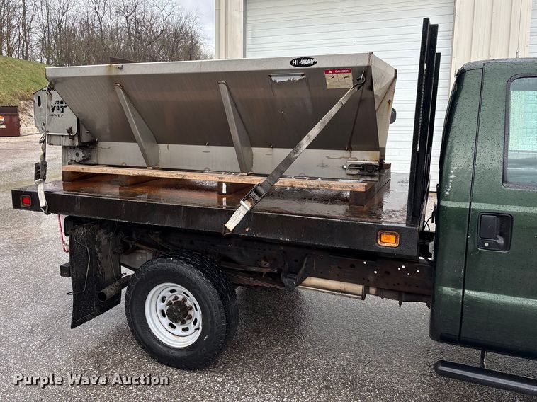 image for item FB3350 2000 Ford F350 Super Duty flatbed pickup truck