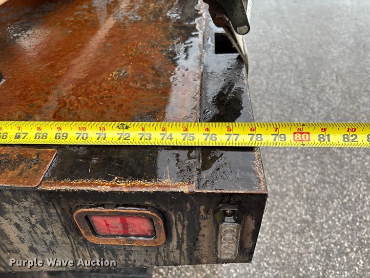 image for item FB3350 2000 Ford F350 Super Duty flatbed pickup truck