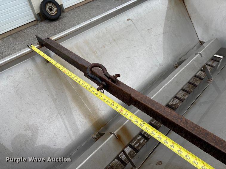 image for item FB3350 2000 Ford F350 Super Duty flatbed pickup truck