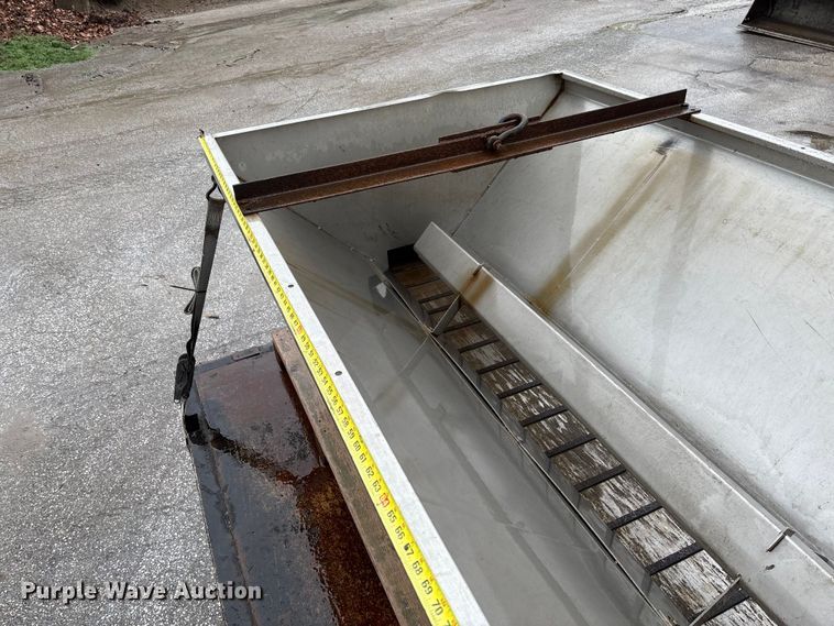 image for item FB3350 2000 Ford F350 Super Duty flatbed pickup truck