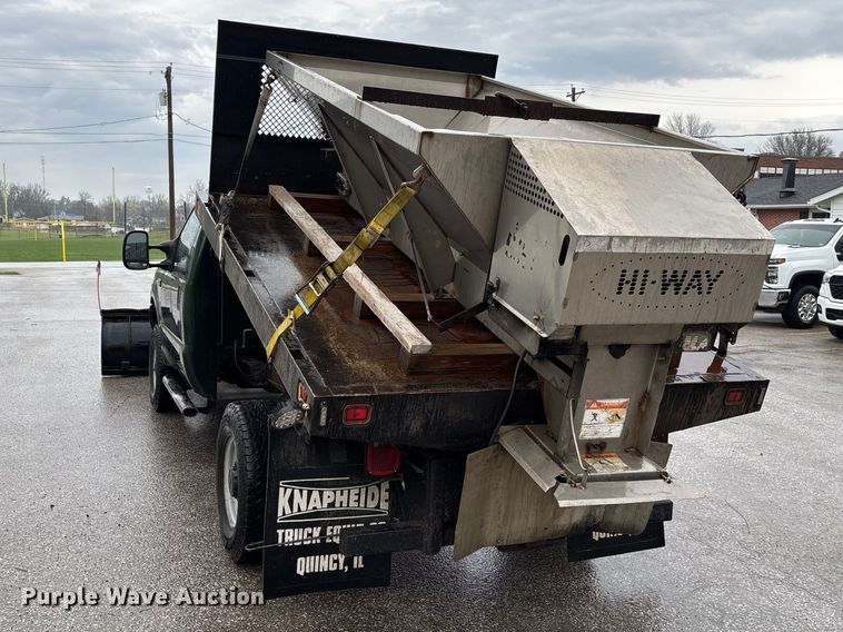 image for item FB3350 2000 Ford F350 Super Duty flatbed pickup truck